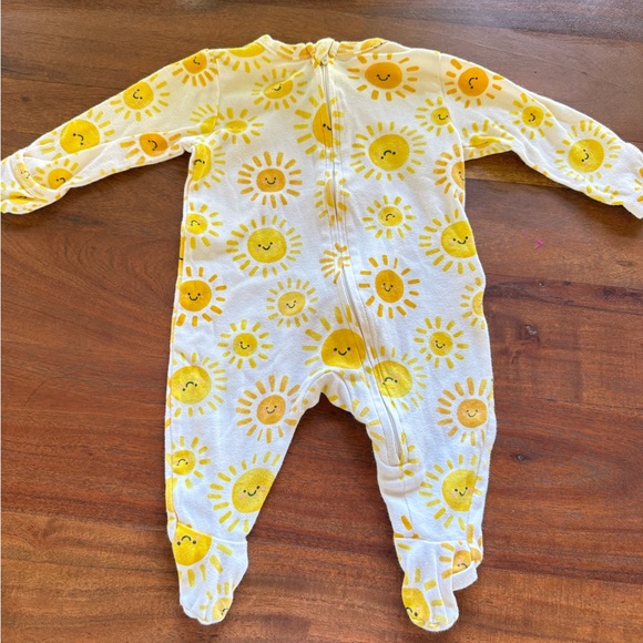 Old Navy Other - Old Navy Yellow Sun Print Kids Footie